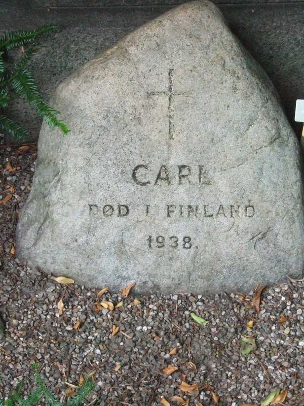 Billede af gravsten p&aring; Holmens Kirkeg&aring;rd