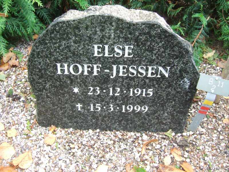 Billede af gravsten p&aring; Holmens Kirkeg&aring;rd