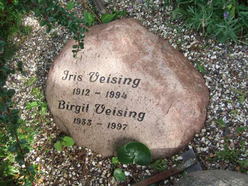 Billede af gravsten p&aring; Holmens Kirkeg&aring;rd