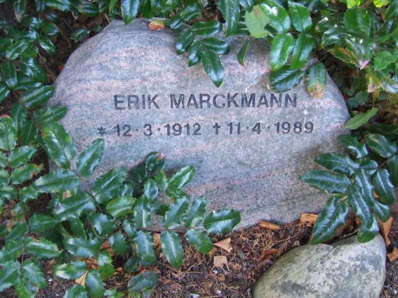 Billede af gravsten p&aring; Holmens Kirkeg&aring;rd