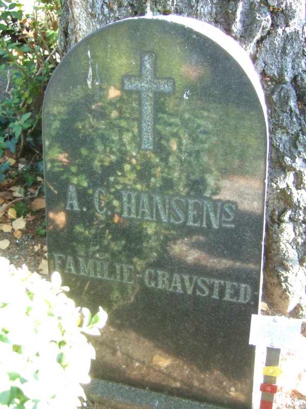 Billede af gravsten p&aring; Holmens Kirkeg&aring;rd