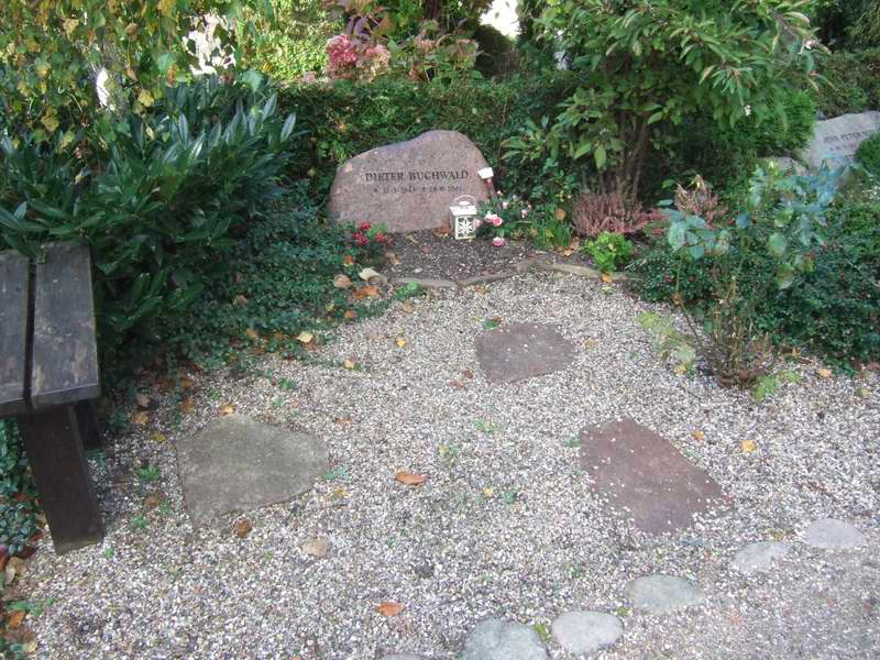 Billede af gravsten p&aring; Holmens Kirkeg&aring;rd