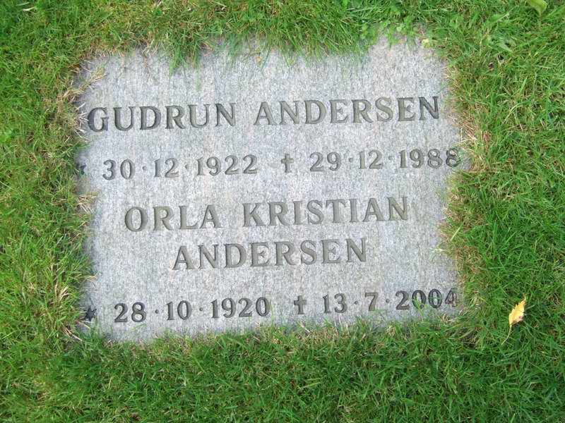 Billede af gravsten p&aring; Holmens Kirkeg&aring;rd