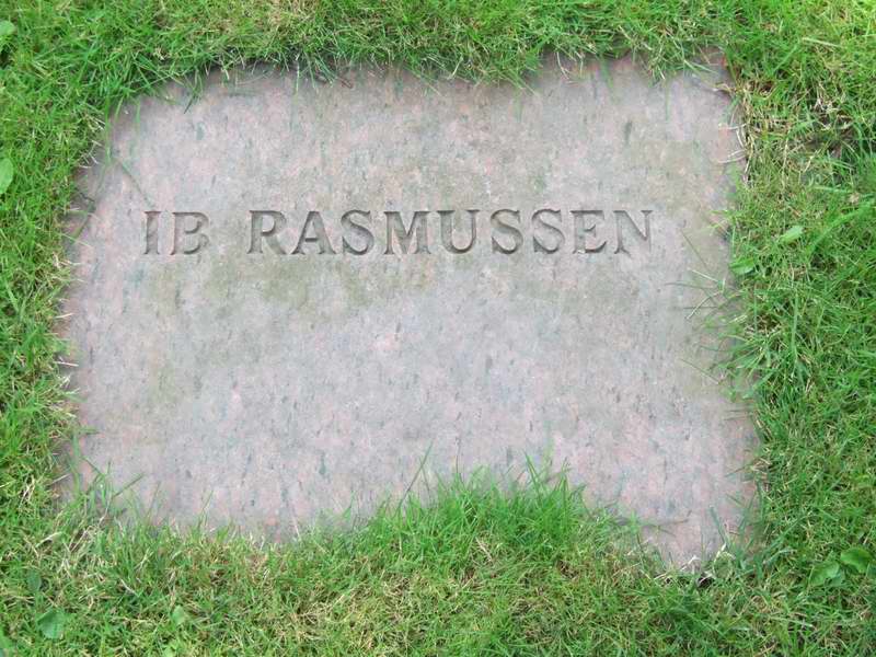 Billede af gravsten p&aring; Holmens Kirkeg&aring;rd