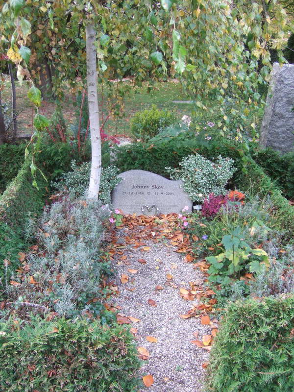 Billede af gravsten p&aring; Holmens Kirkeg&aring;rd