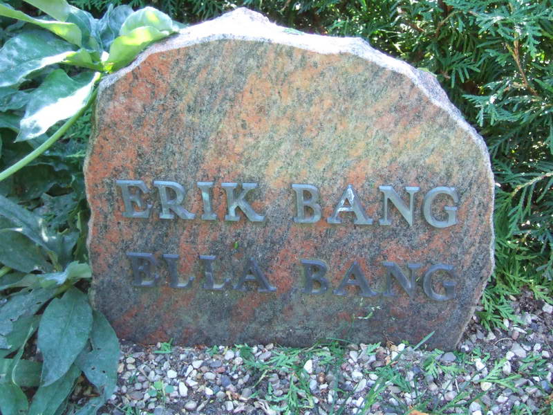 Billede af gravsten på Holmens Kirkegård